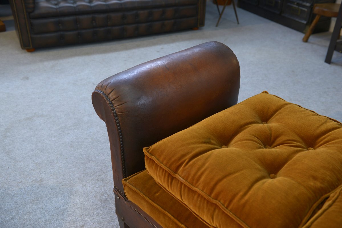 Banquette en cuir clouté vers 1920-photo-7