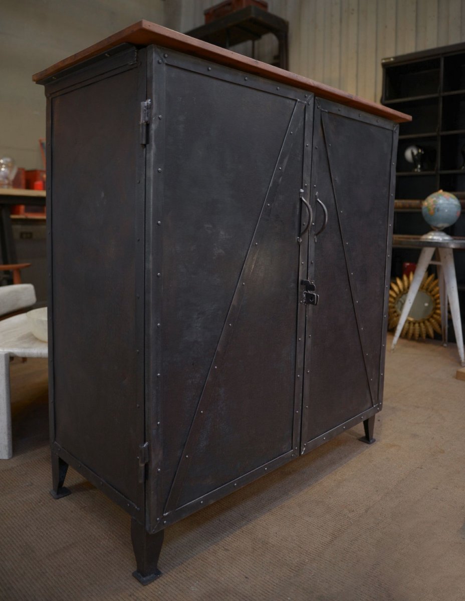 Riveted Metal Sideboard From The 1940s-photo-4