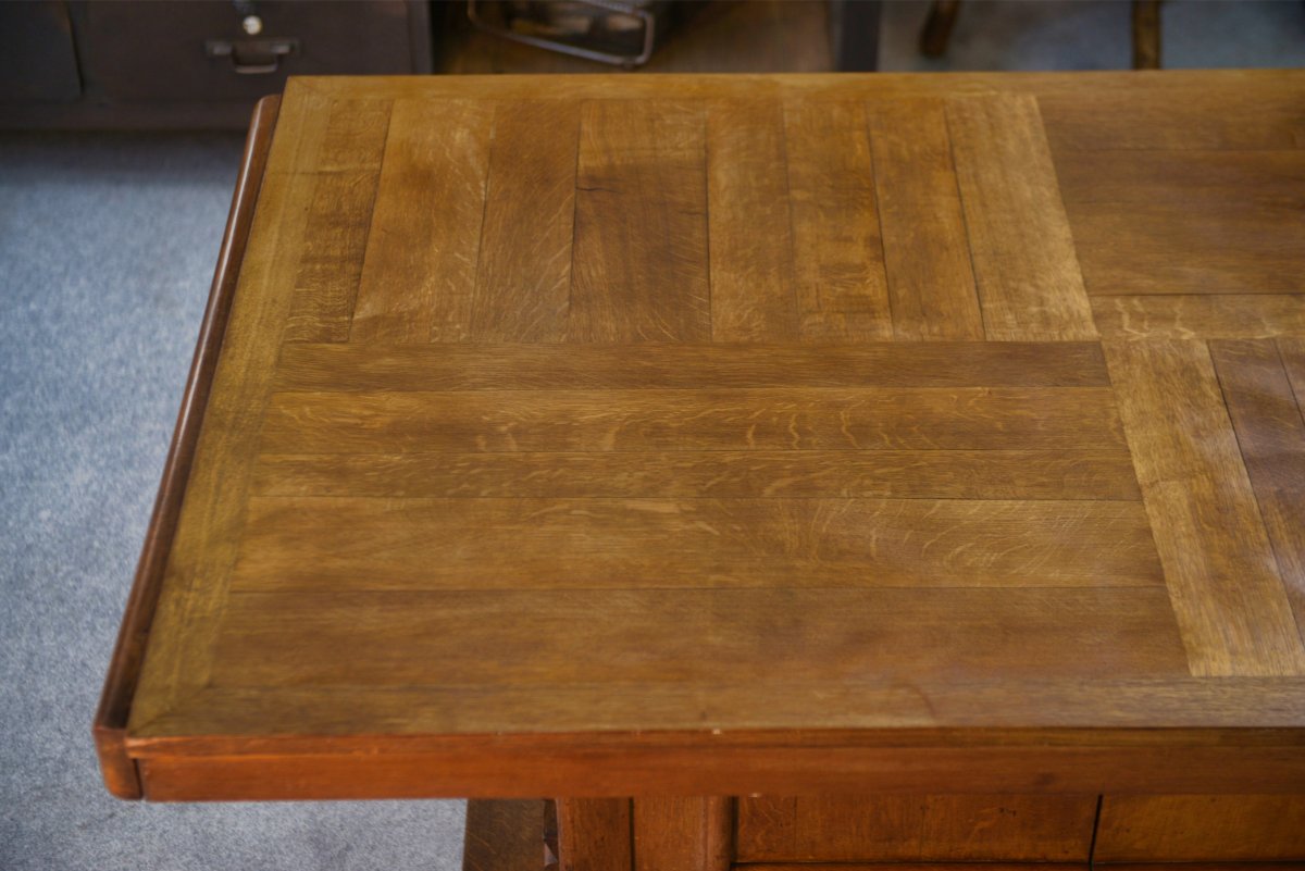 Table en chêne massif piètement central avec rangement Charles Dudouyt 1950's-photo-5