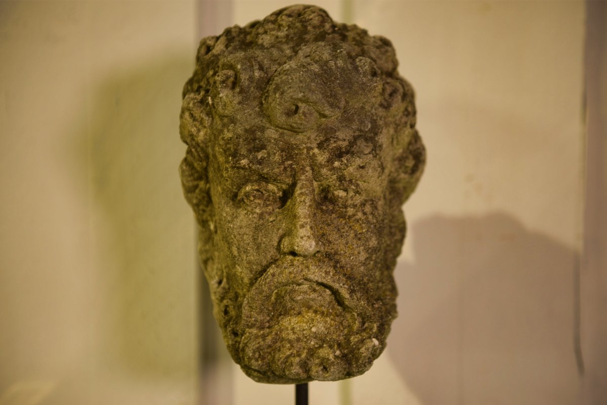 Neo-renaissance Stone Head Of A Man, Early 19th Century-photo-2