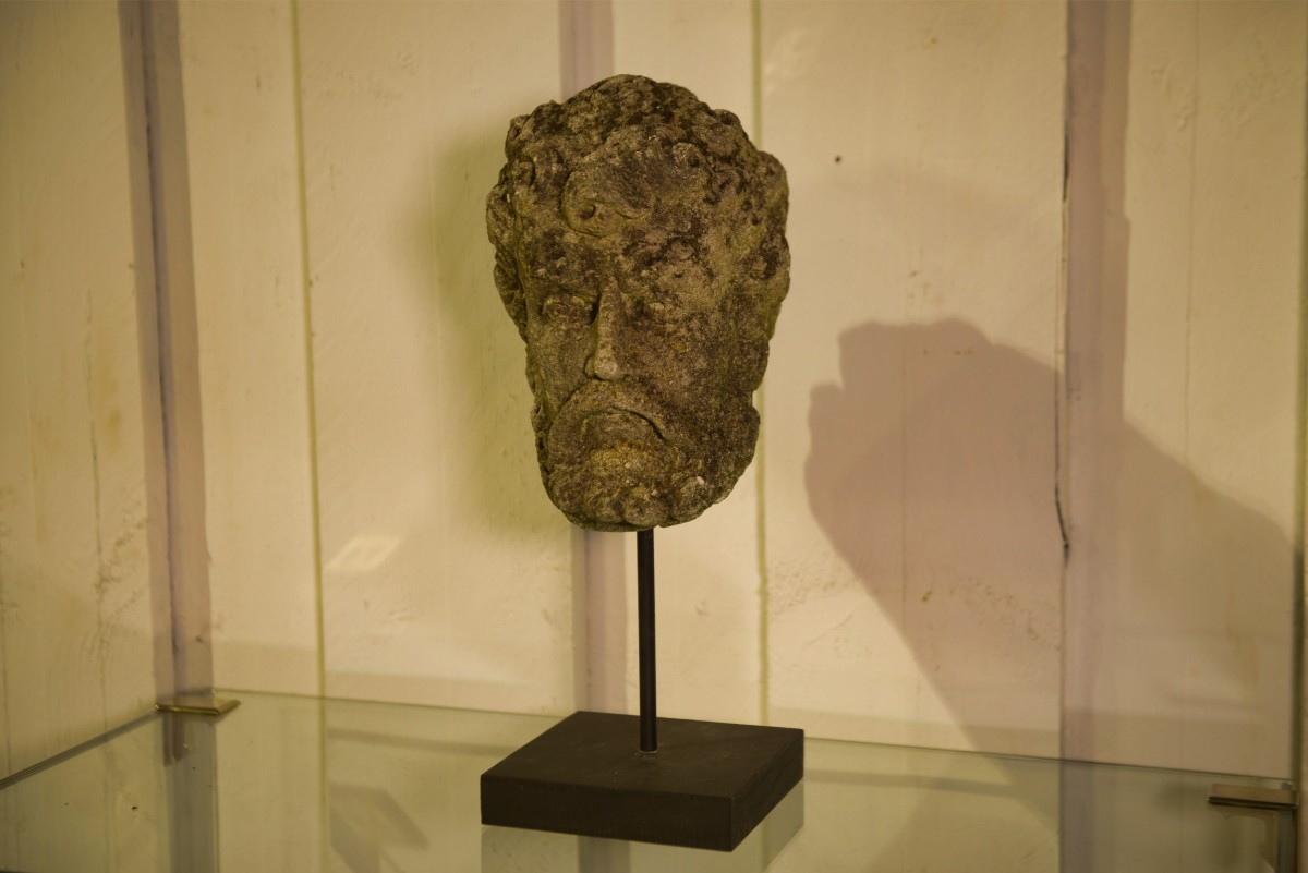 Neo-renaissance Stone Head Of A Man, Early 19th Century