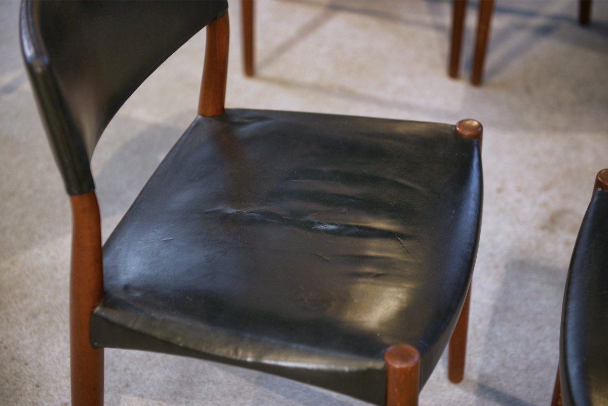 Ensemble de 6 chaises Ejner Larsen et A. Bender Madsen pour Willy Beck design scandinave-photo-1