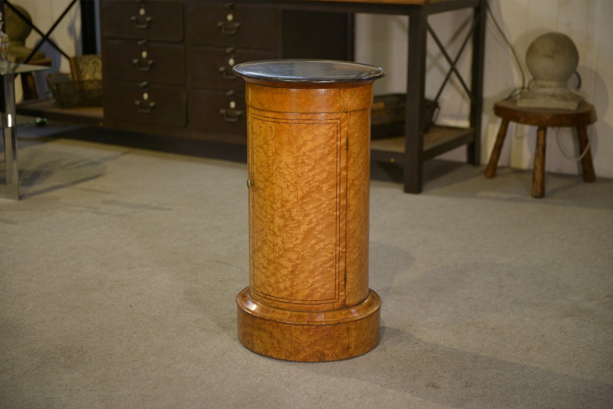 Guéridon empire en érable moucheté plateau en pierre bleue XIXème