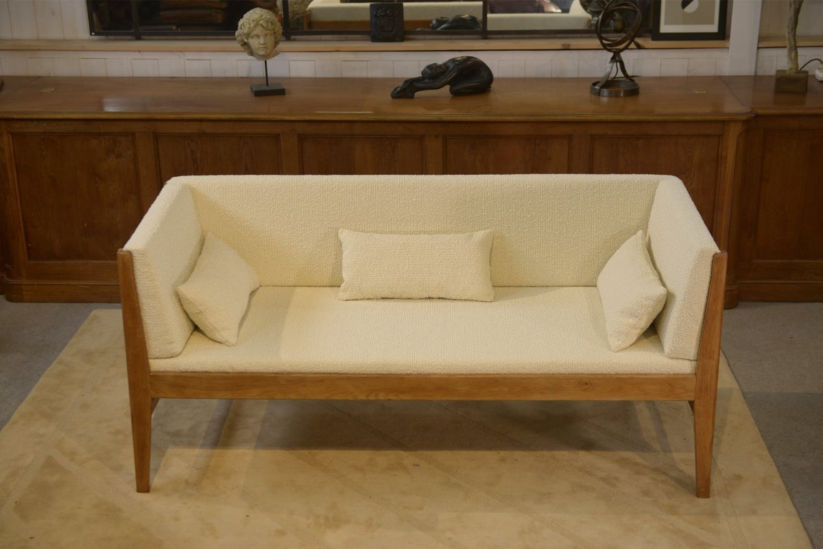 Oak Sofa With Ecru Looped Fabric By Guillerme And Chambron For Votre Maison, 1960s-photo-3