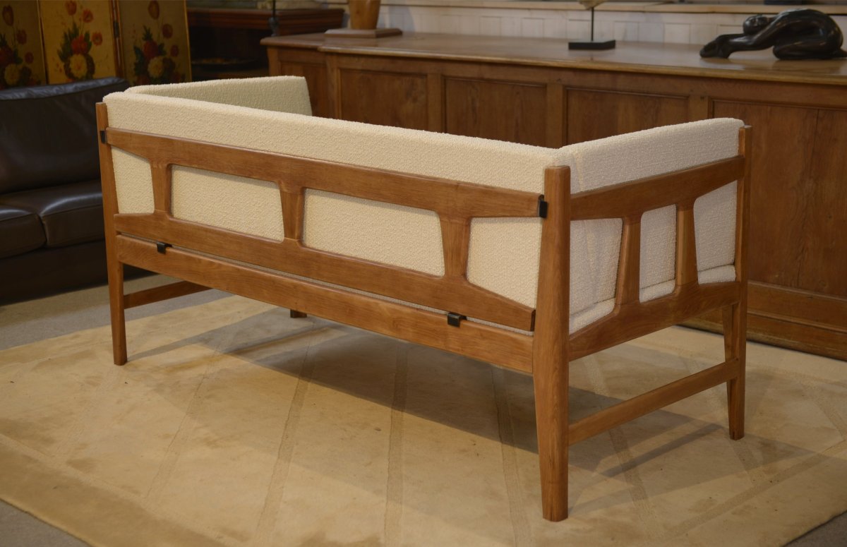 Oak Sofa With Ecru Looped Fabric By Guillerme And Chambron For Votre Maison, 1960s-photo-4