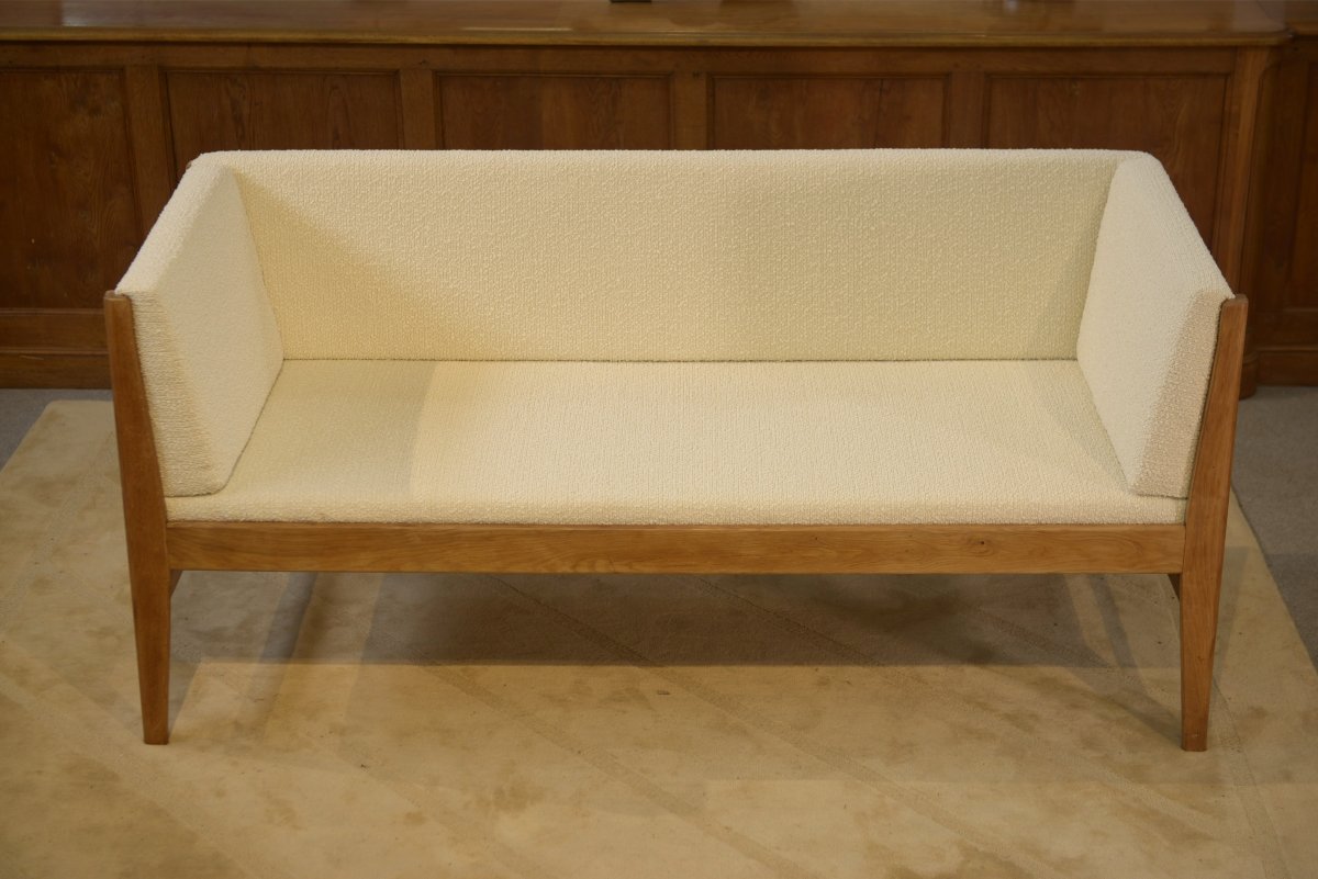 Oak Sofa With Ecru Looped Fabric By Guillerme And Chambron For Votre Maison, 1960s-photo-6