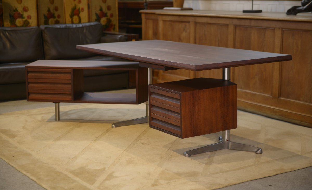 Bureau en palissandre modèle T95 par Osvaldo Borsani pour Tecno 1960's