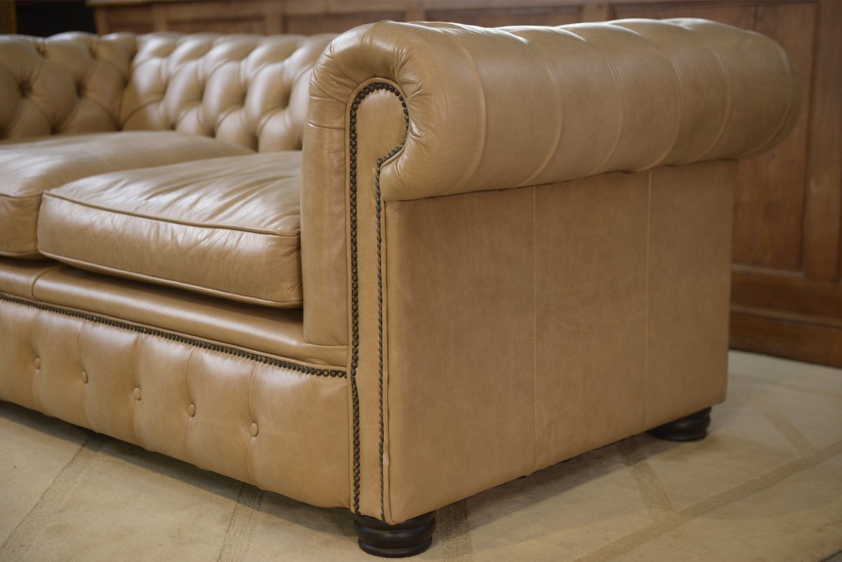 Beige Leather Chesterfield Sofa, Handcrafted In England-photo-3