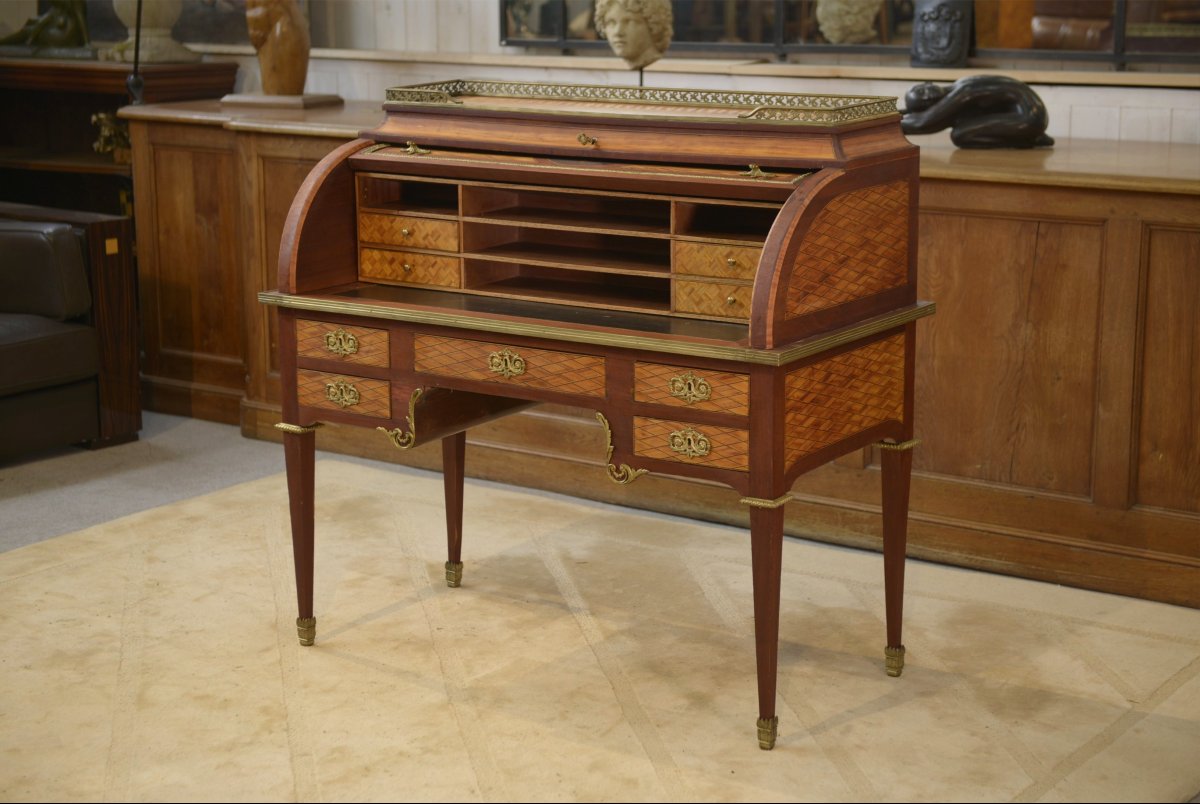 Louis XVI-style Cylinder Desk With Napoleon III-era Marquetry-photo-4
