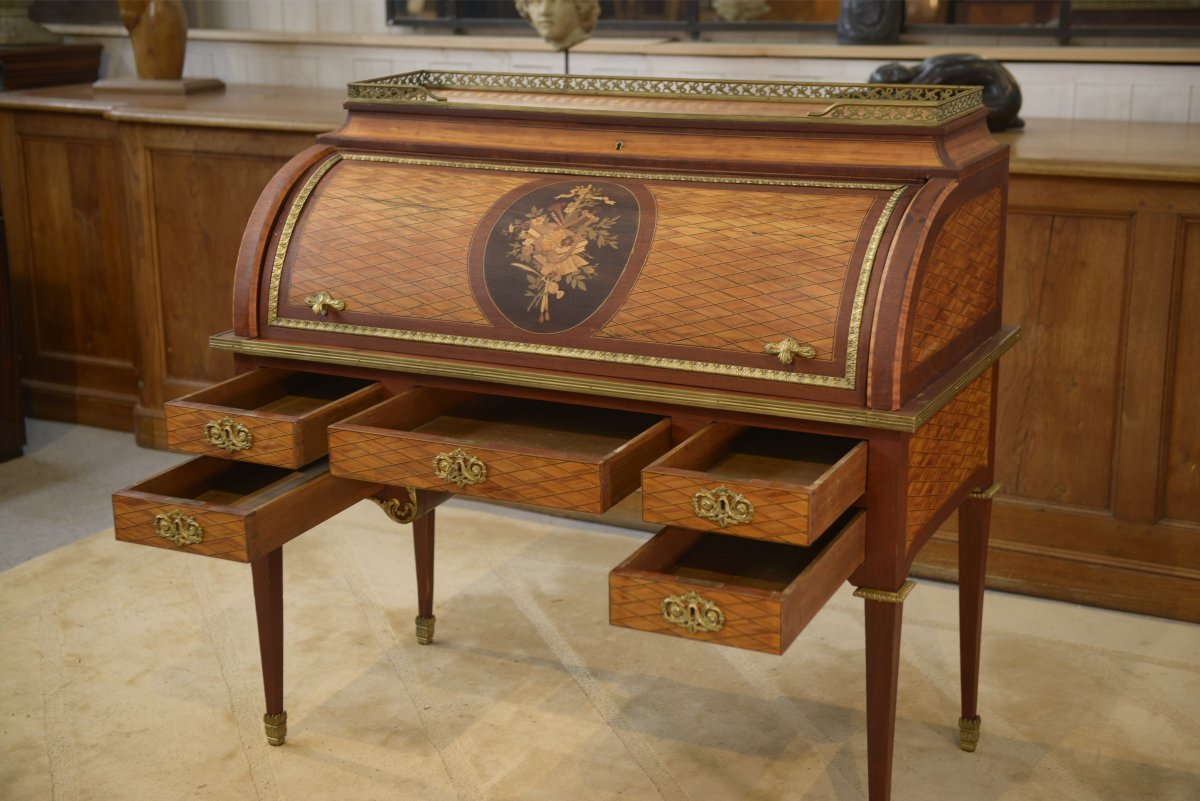 Louis XVI-style Cylinder Desk With Napoleon III-era Marquetry-photo-2