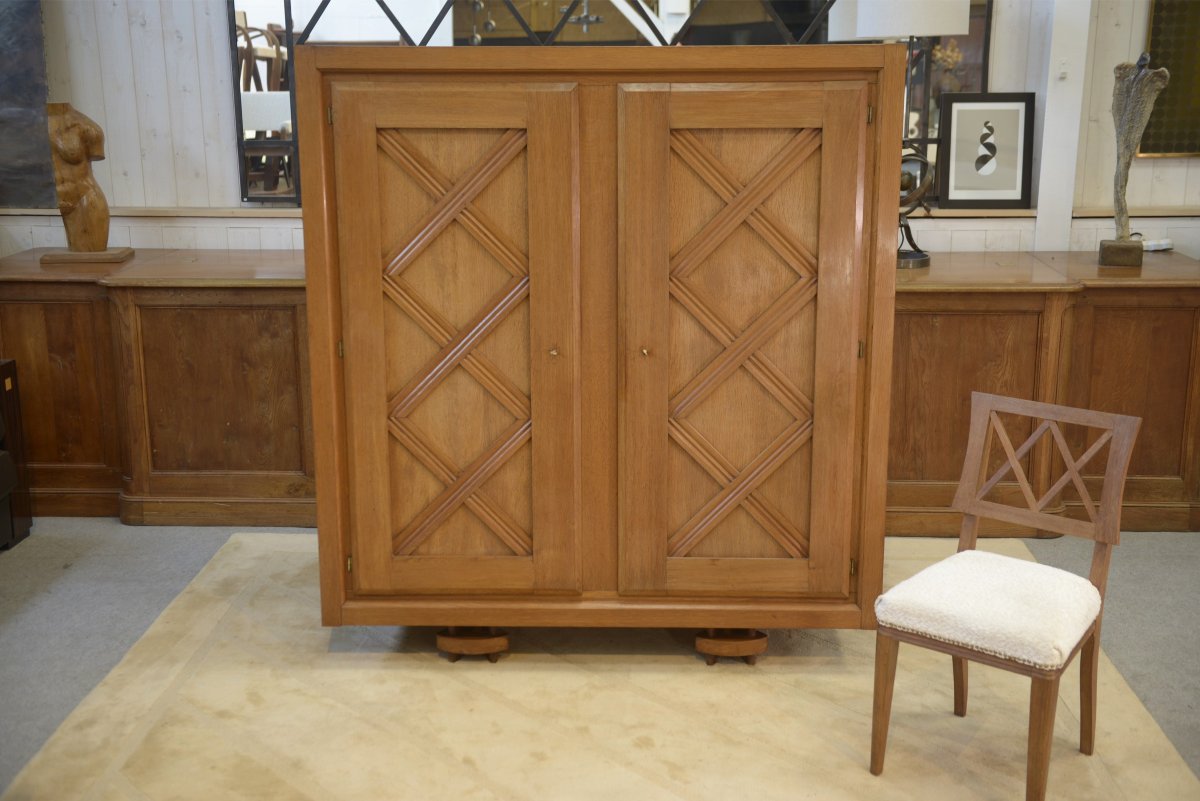 Armoire en chêne blond à motif géométrique en croisillons 1940's-photo-2