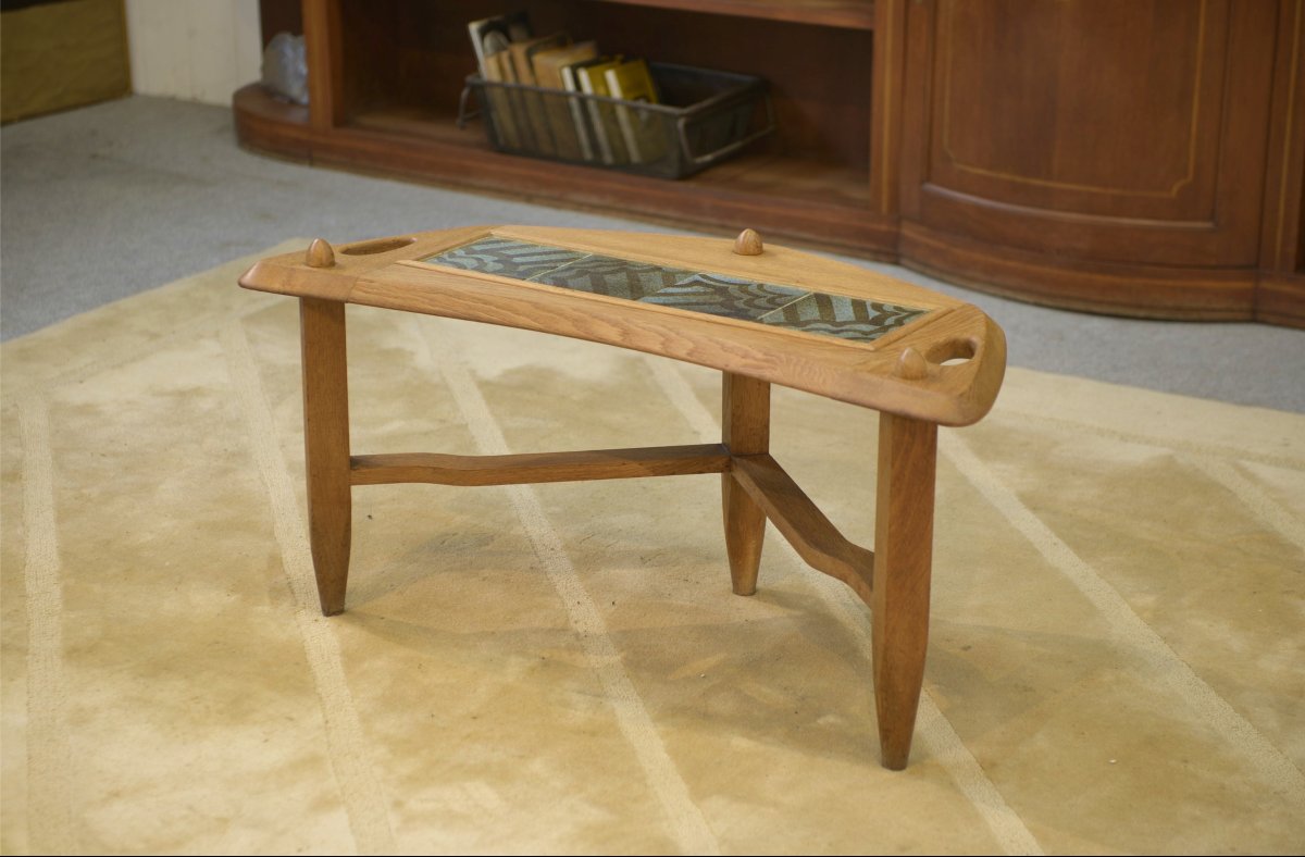 Table basse en chêne et céramique par Guillerme et Chambron pour Votre Maison 1950's