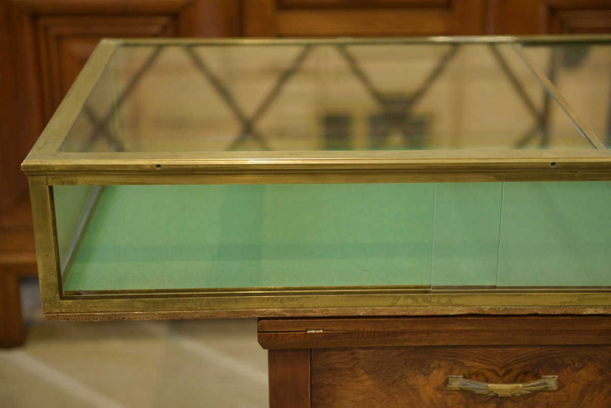 Vitrine de bijoutier en laiton et verre 1930's-photo-1