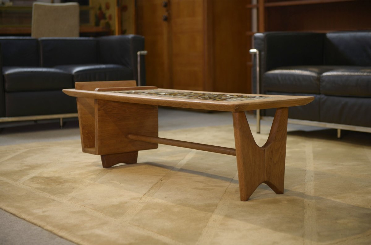Table basse porte-revues en chêne et céramique par Guillerme et Chambron pour Votre Maison 1950-photo-1