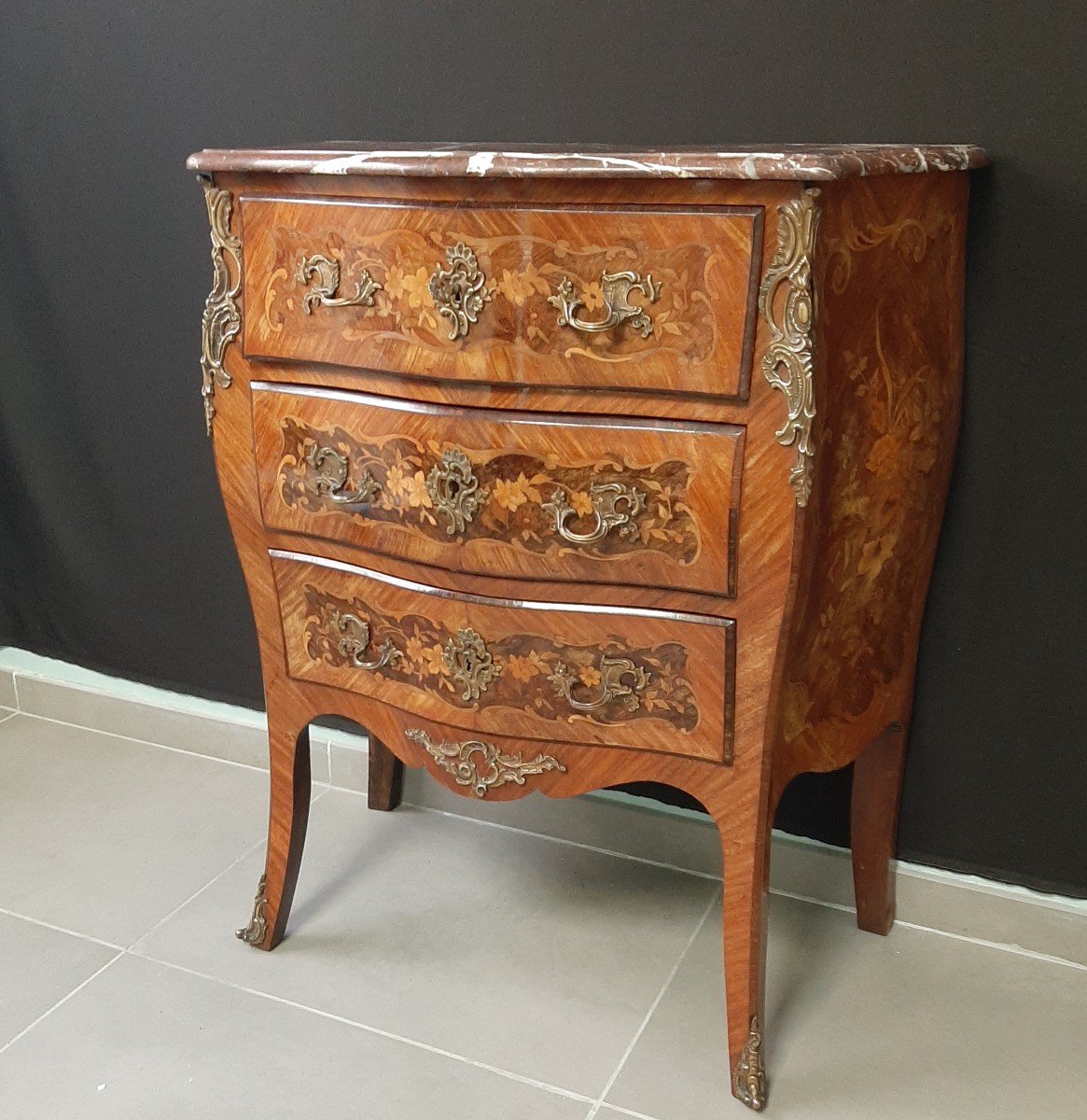Commode De Style Louis XV.-photo-2