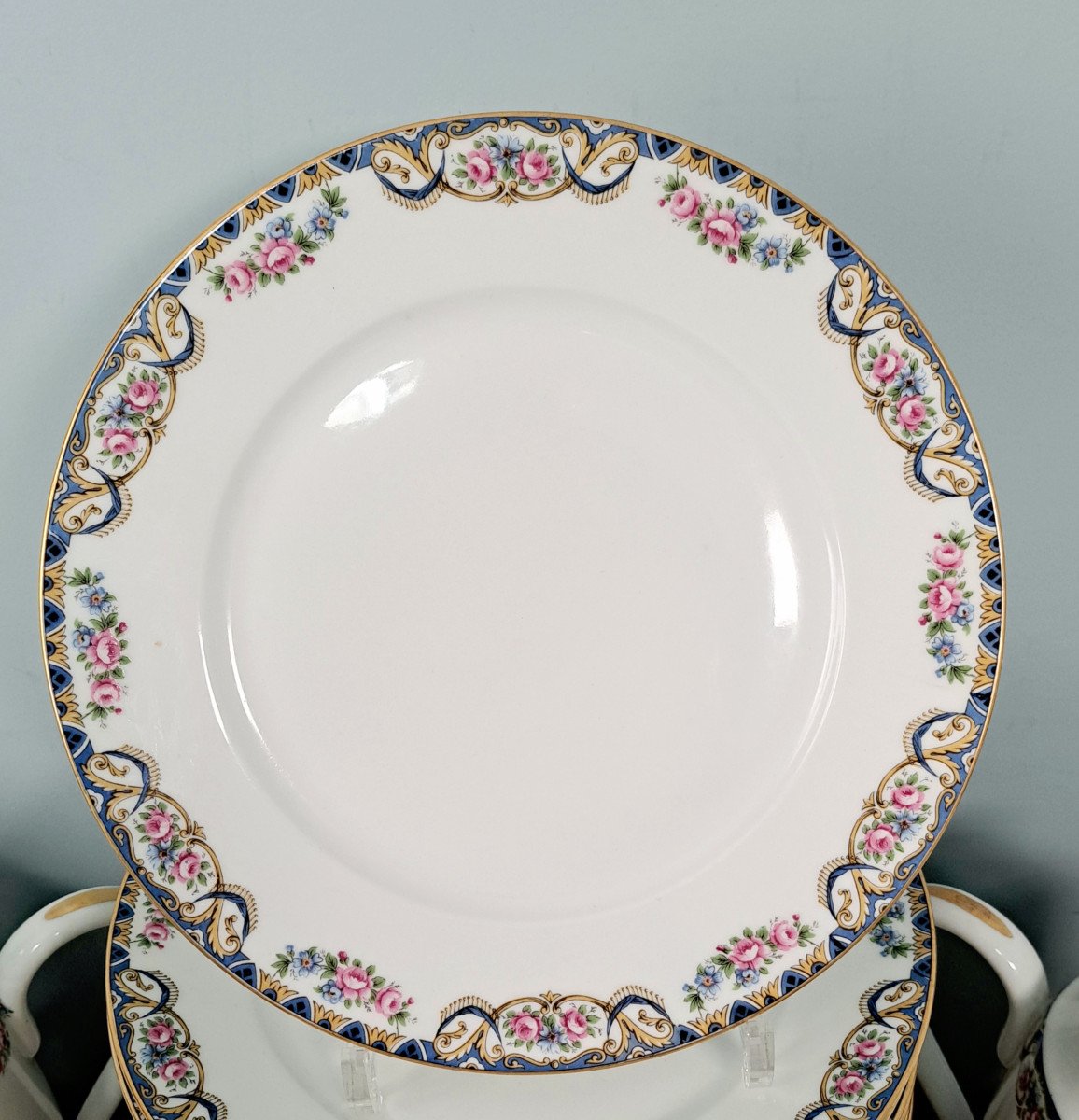Limoges Porcelain Service: 88 Pieces Maison Salmon.-photo-3