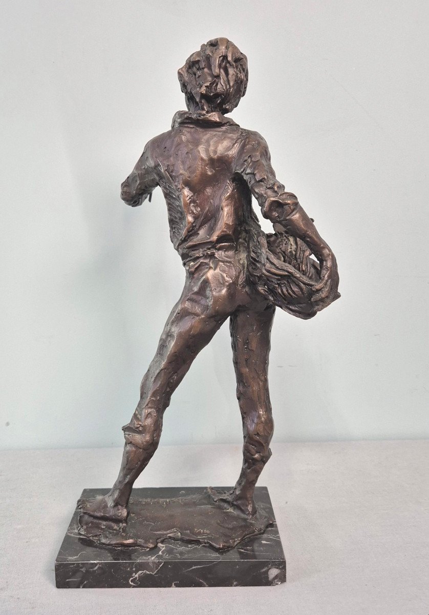 Le Vendeur De Fleurs: Bronze De Augusto Murer.-photo-6
