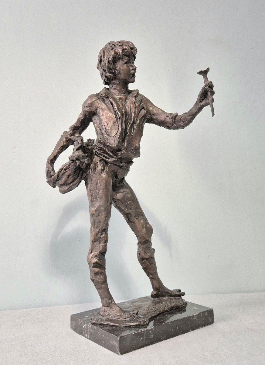 Le Vendeur De Fleurs: Bronze De Augusto Murer.