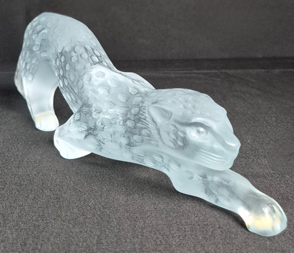 Grande panthère Lalique.