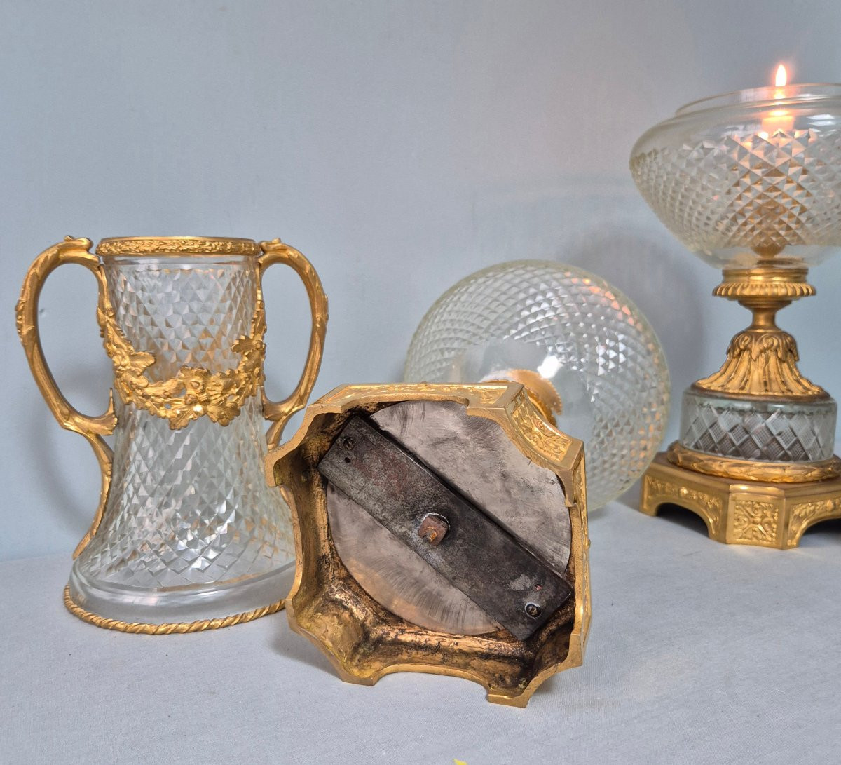Importante Paire de Photophores en Bronze doré et cristal Taillé.-photo-7