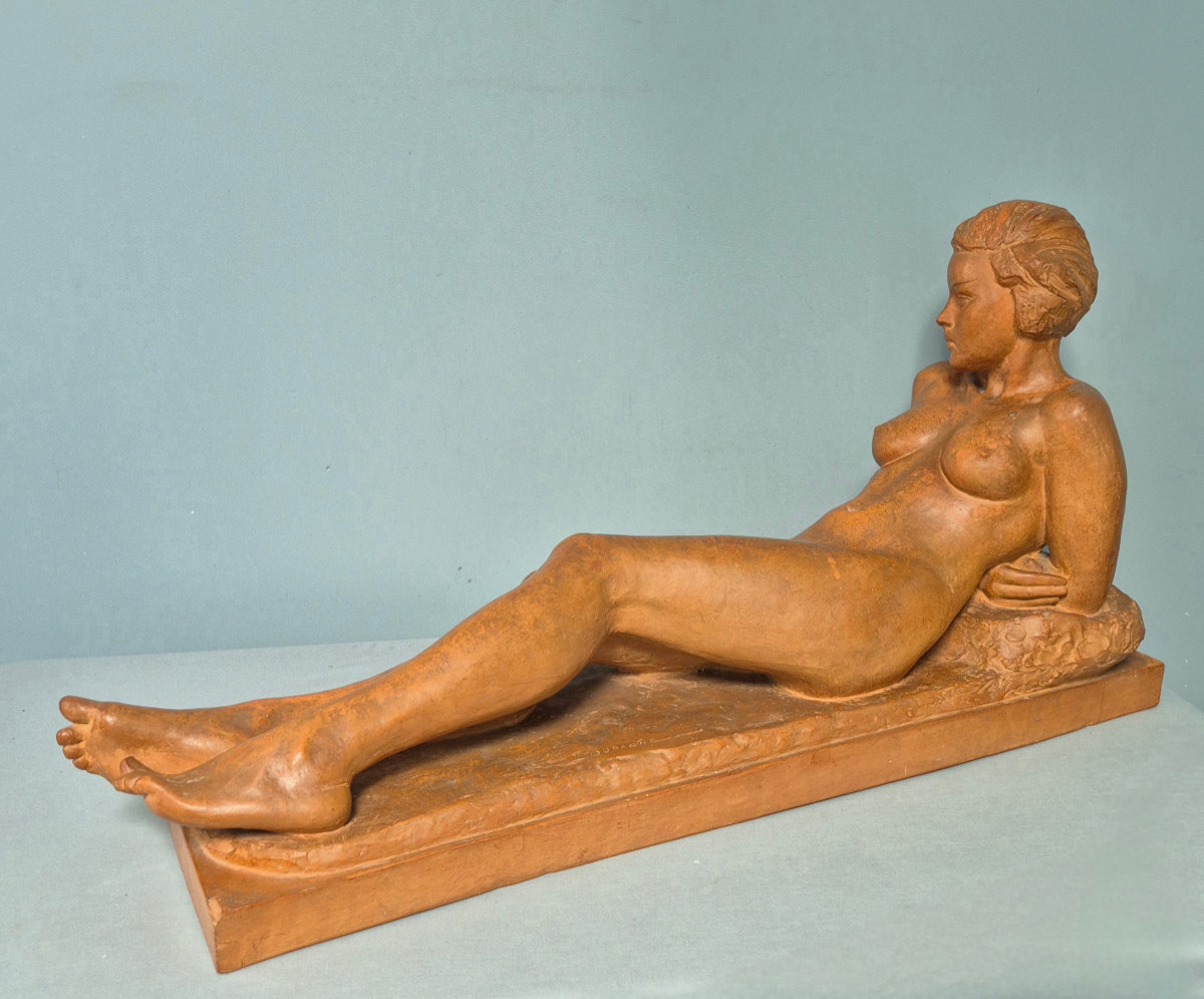 Nue allongée: Sculpture de A. Dupagne. -photo-8