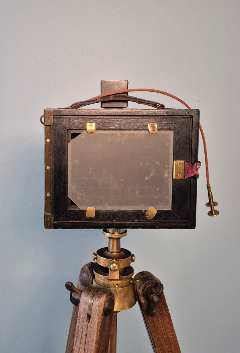 Folding Camera: Jonte Deloye, Paris.-photo-4