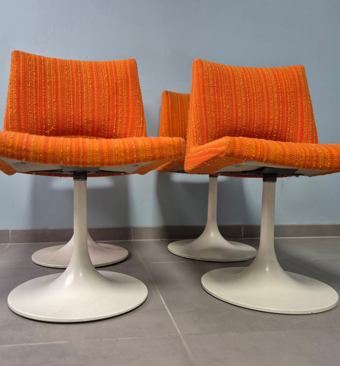 Tulip Chairs From The 1970s.-photo-4