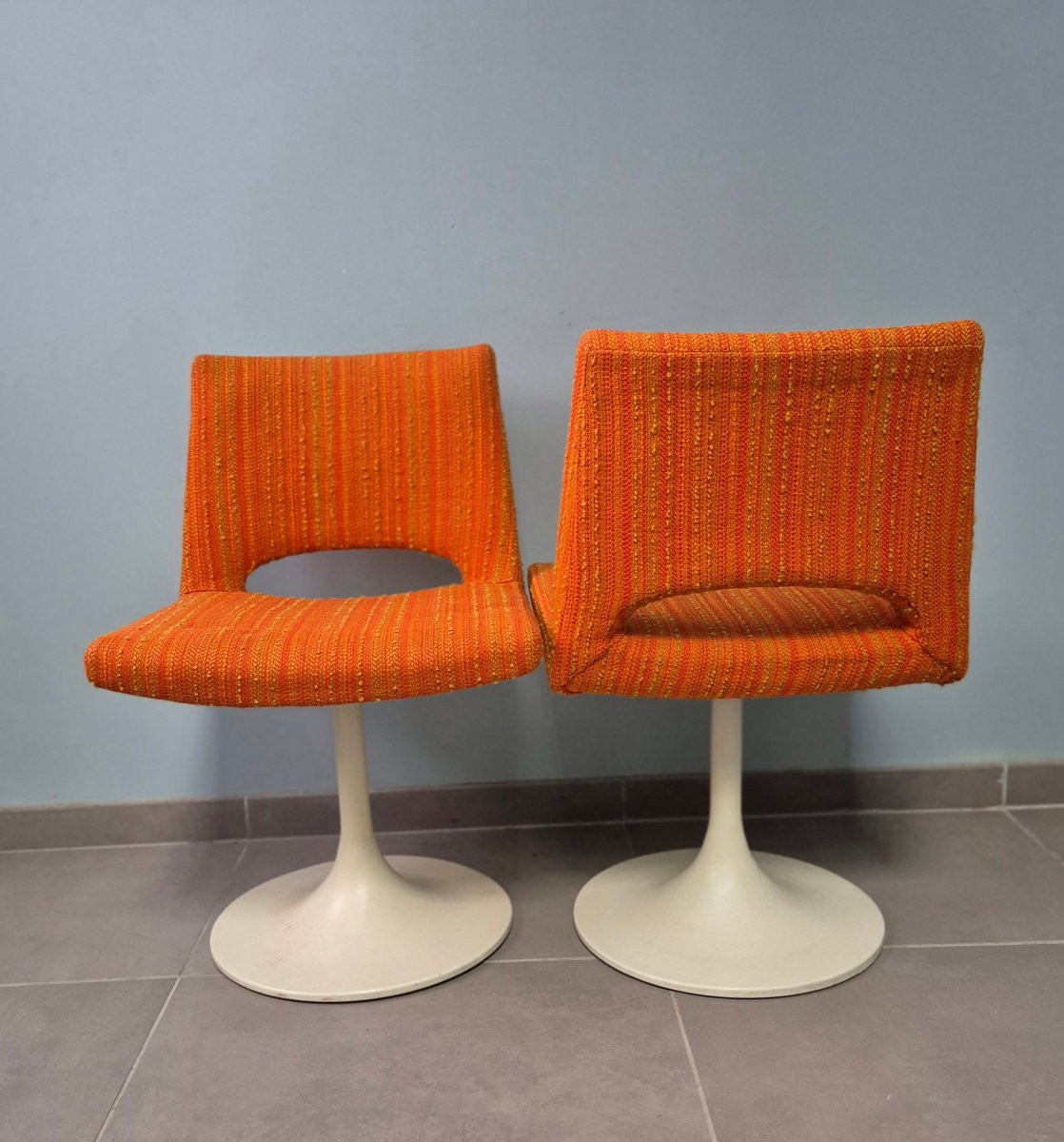 Tulip Chairs From The 1970s.-photo-2