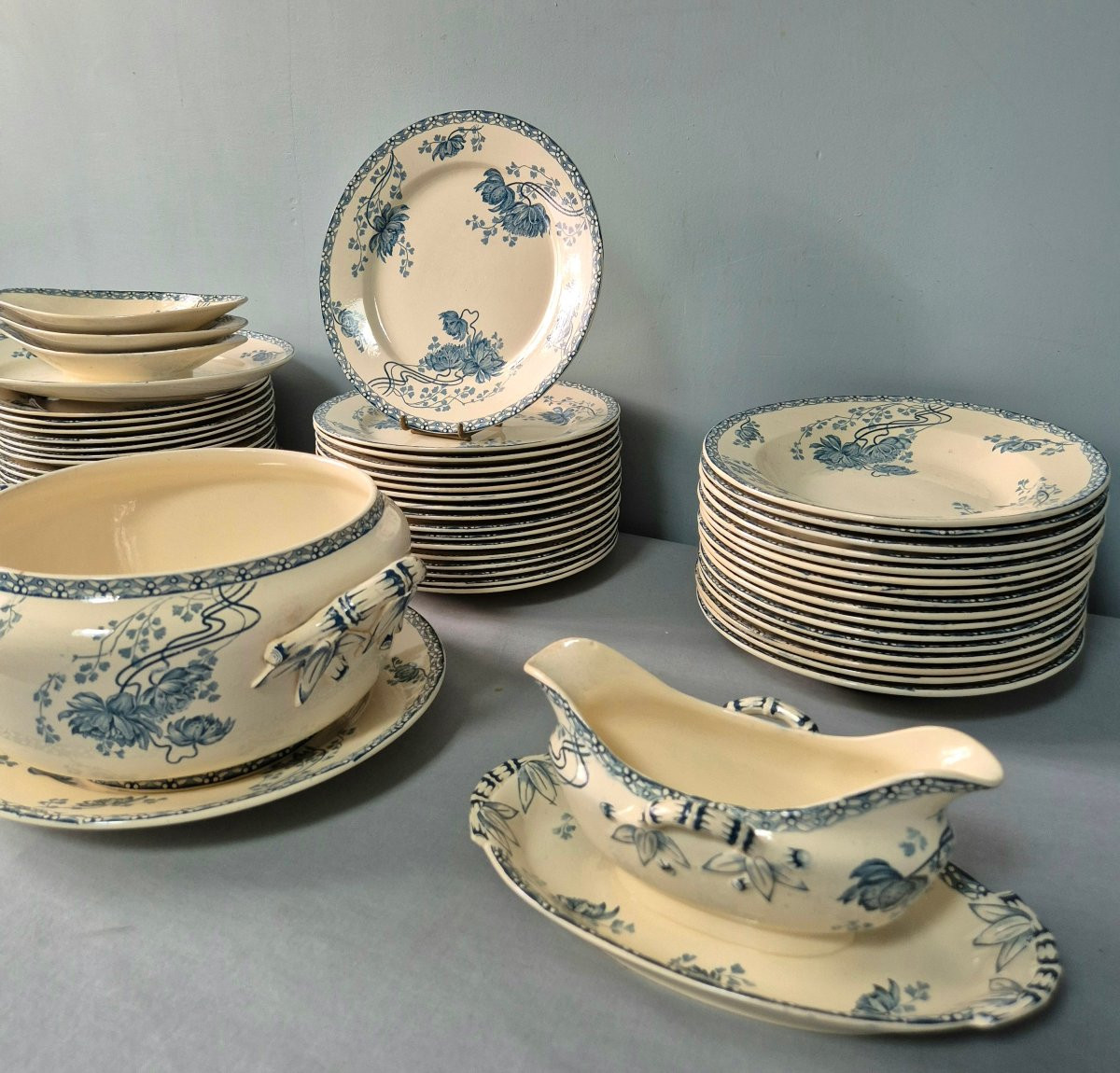 Sarreguemines Dinner Service. Royat Model.-photo-2