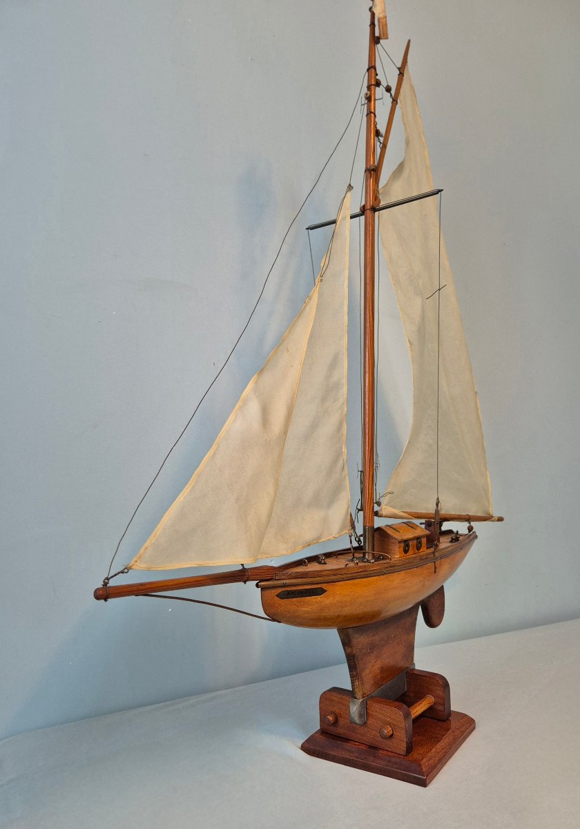 Sailboat Model: Basin Model.