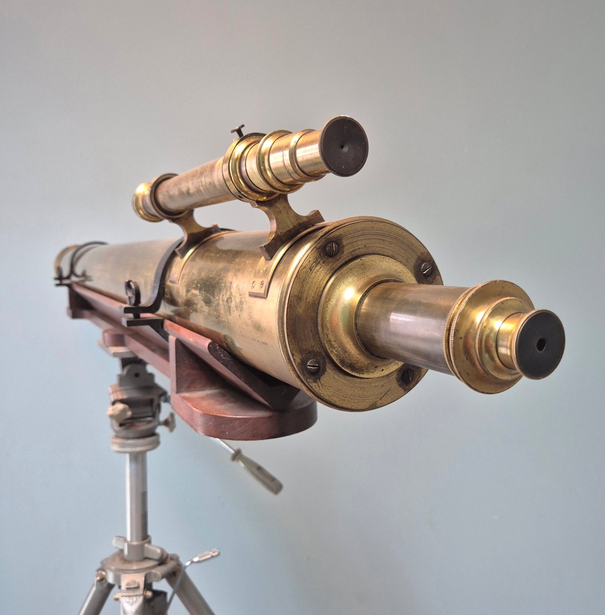 Large Telescope: 180 Cm