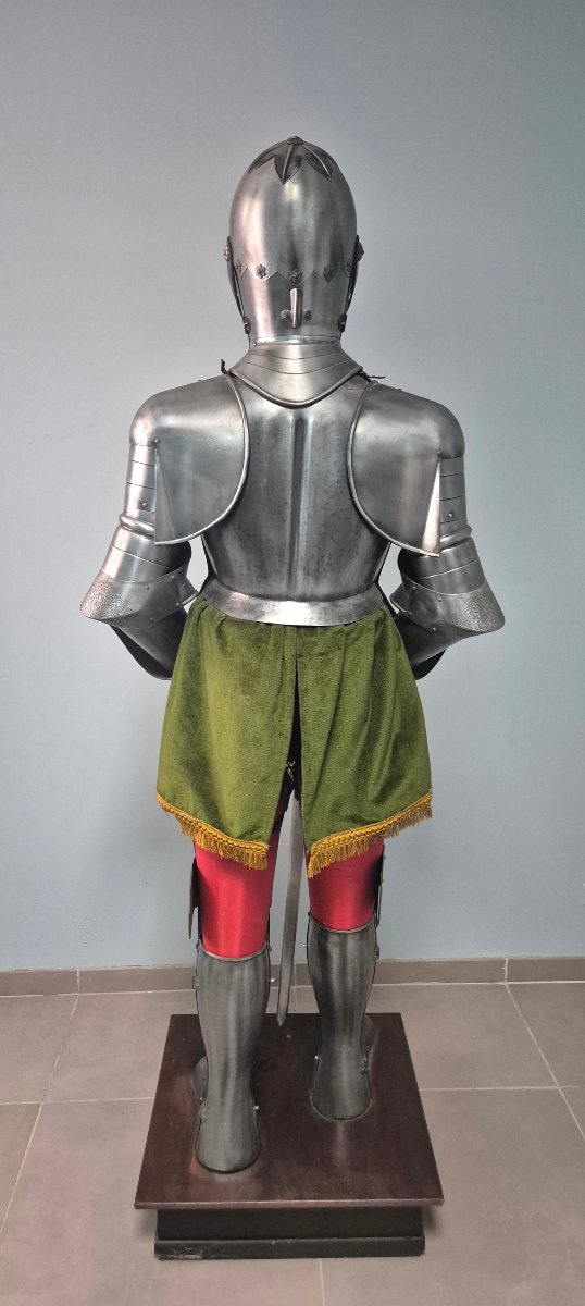 Grande armure féodale de chevalier.-photo-6