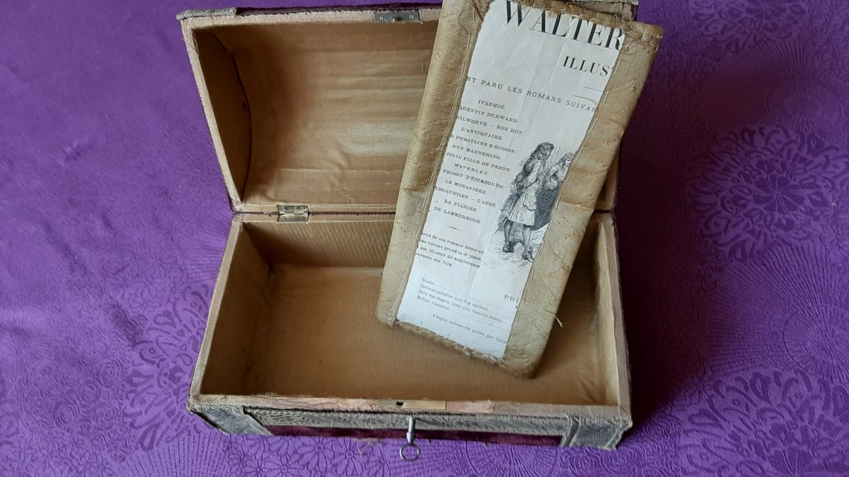 Wooden And Velvet Box : 19th Century Golden Threads-photo-5