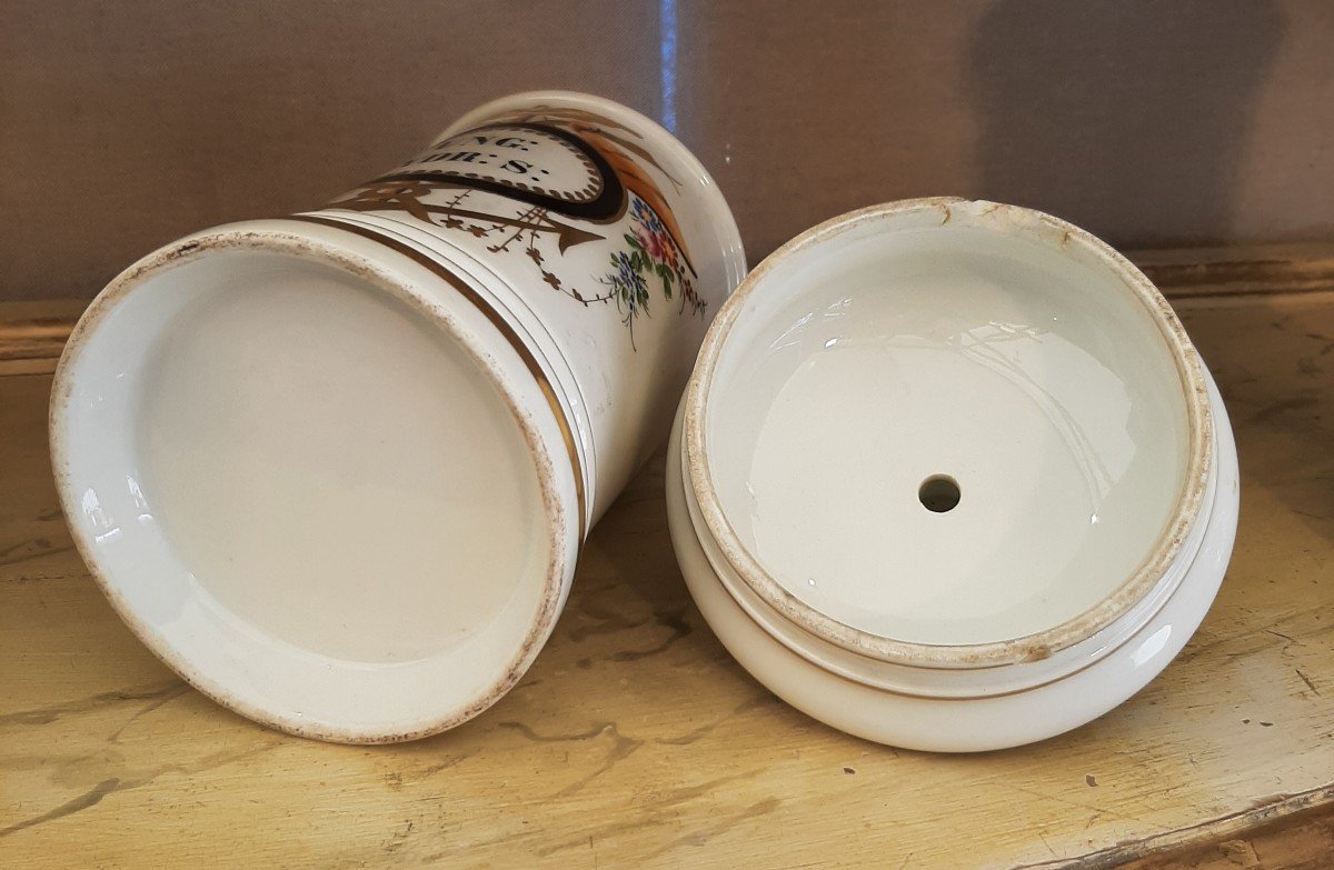 Pharmacy Pots: Porcelain: 19th Century.-photo-3
