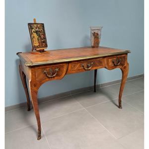 Louis XV  / Régency Style Flat Desk