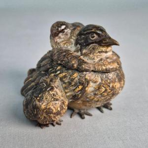 Inkwell, 4 Birds On The Nest: Vienna Bronze, Geschützt.