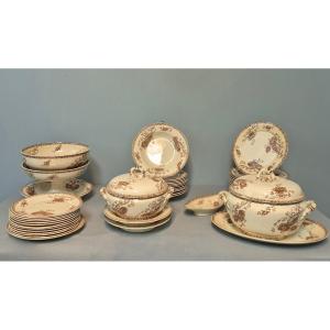 Sarreguemines Dinner Service. Royat Model.