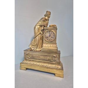 Pendule Empire en bronze.