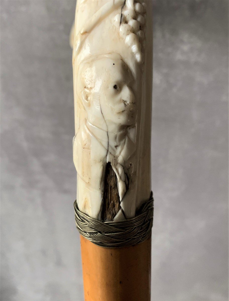 Cane In Malacca Wood And Carved Warthog Tusk 19th-photo-1