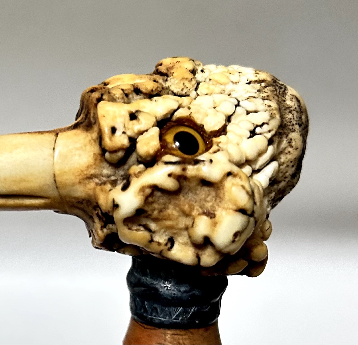 cravache figurative sculpté en bambou et bois de cerf-photo-4