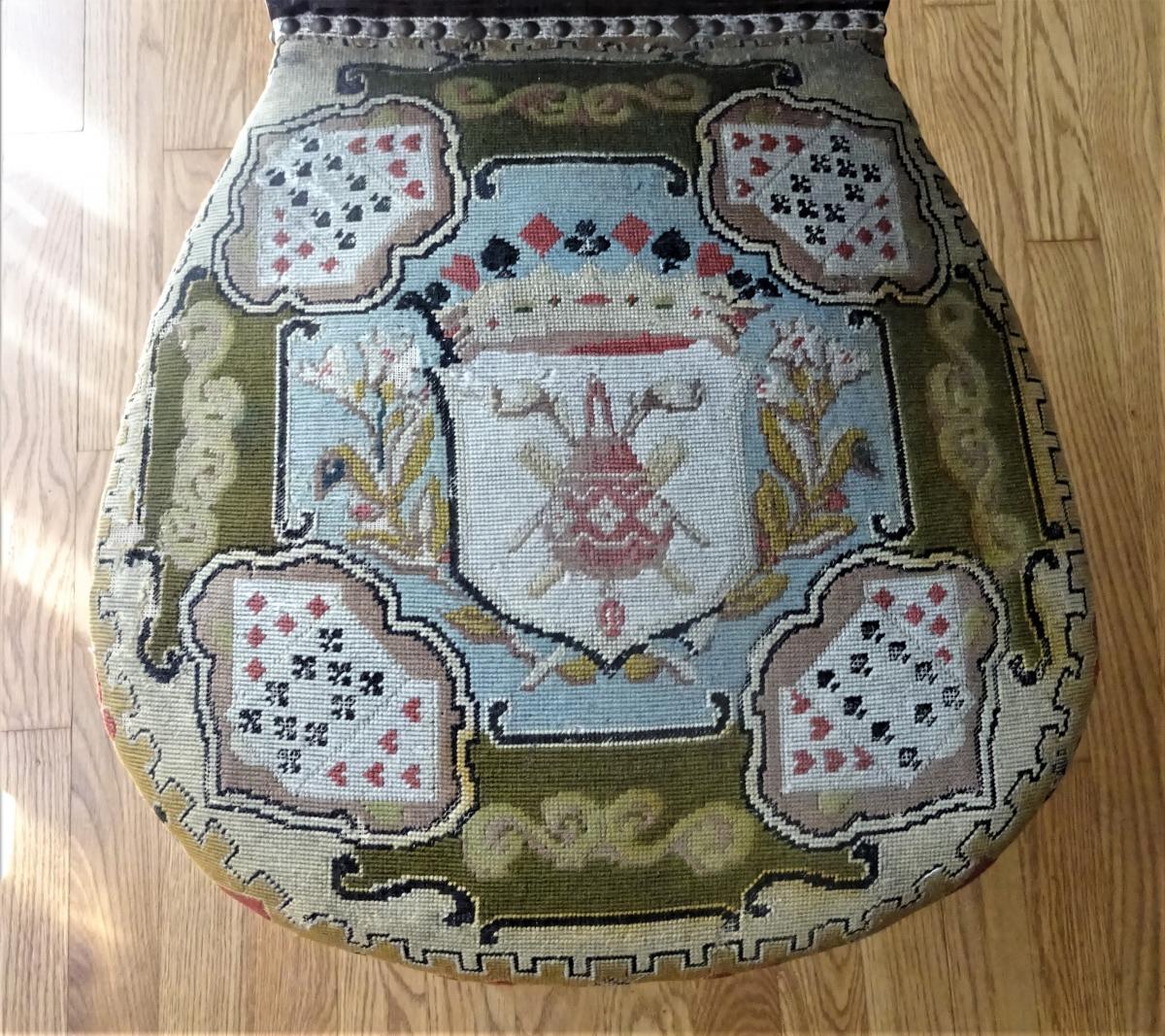 Chaise Ponteuse De Fumeur Et De Joueur De Cartes 