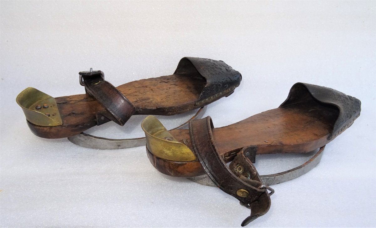 Pair Of Soques Or Mud Skates