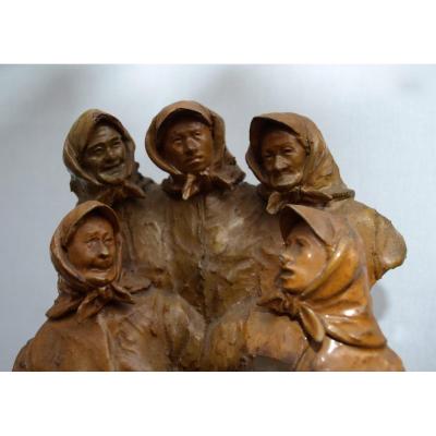 Group Of Women In Scarf - Statuary In Glazed Earth Signed