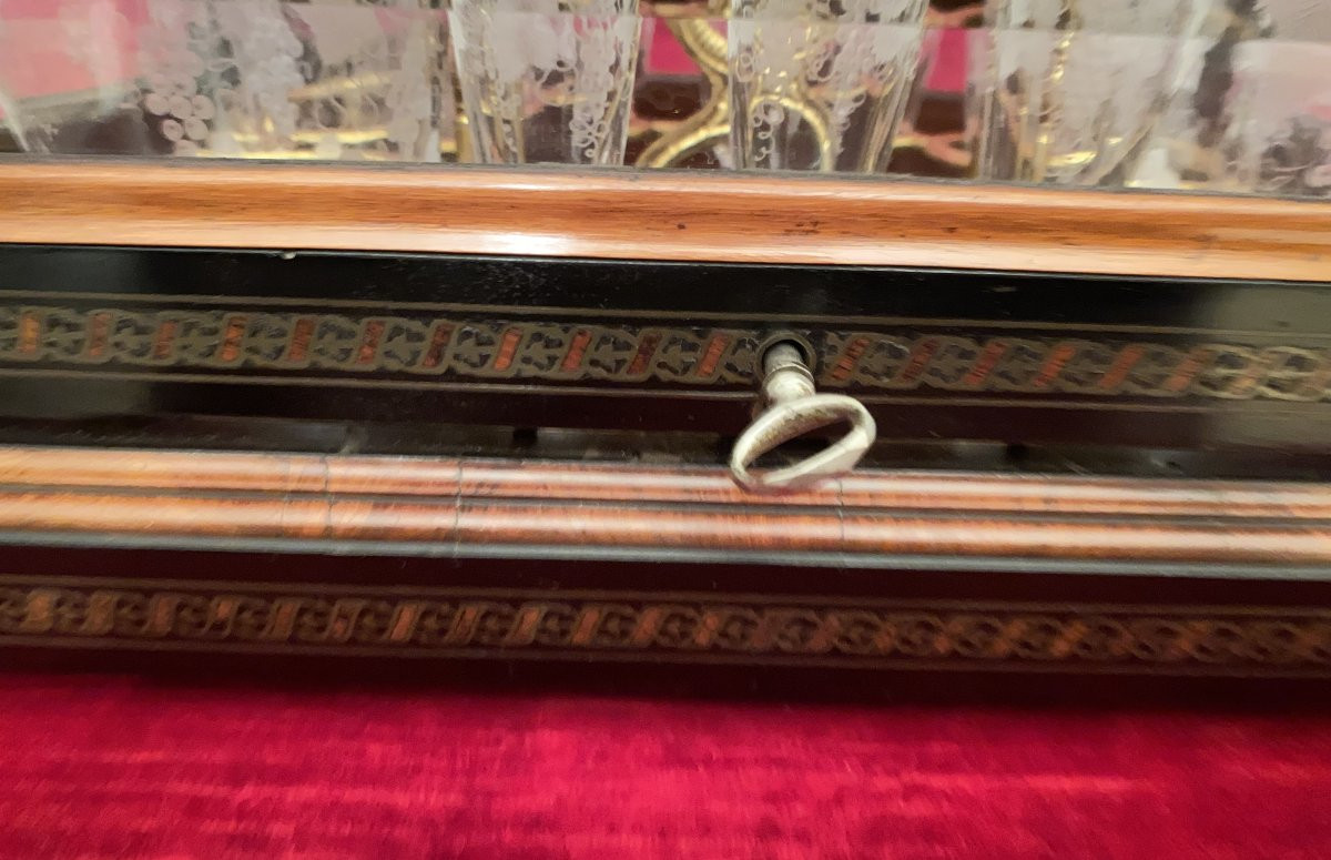 Cave à liqueur Napoléon III en bois précieux et cristal taillé – XIXe siècle-photo-2