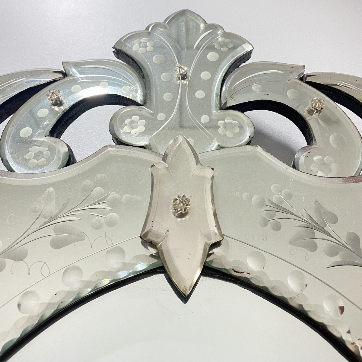 Venetian Mirror Engraved With Floral Decoration, Murano Italy, Circa 1940-1950-photo-2