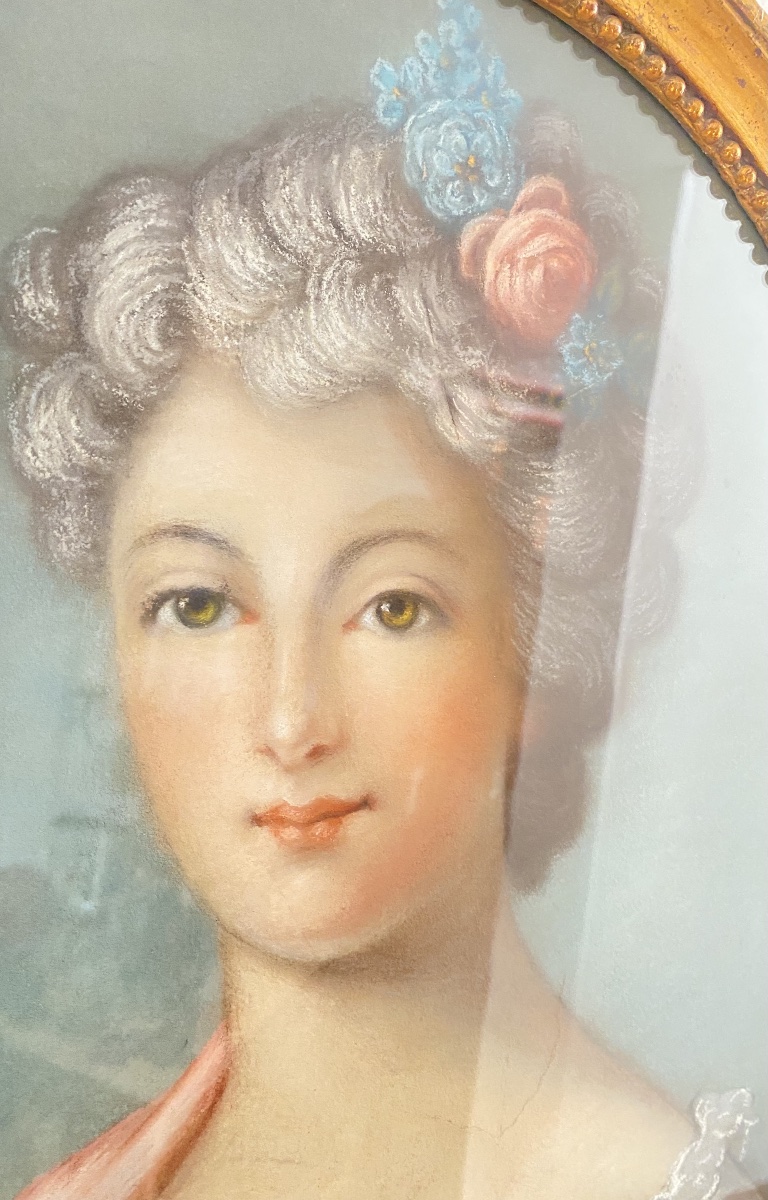 Portrait de Femme au Pastel, Cadre Ovale Doré – Fin XIXe / Début XXe Siècle-photo-3