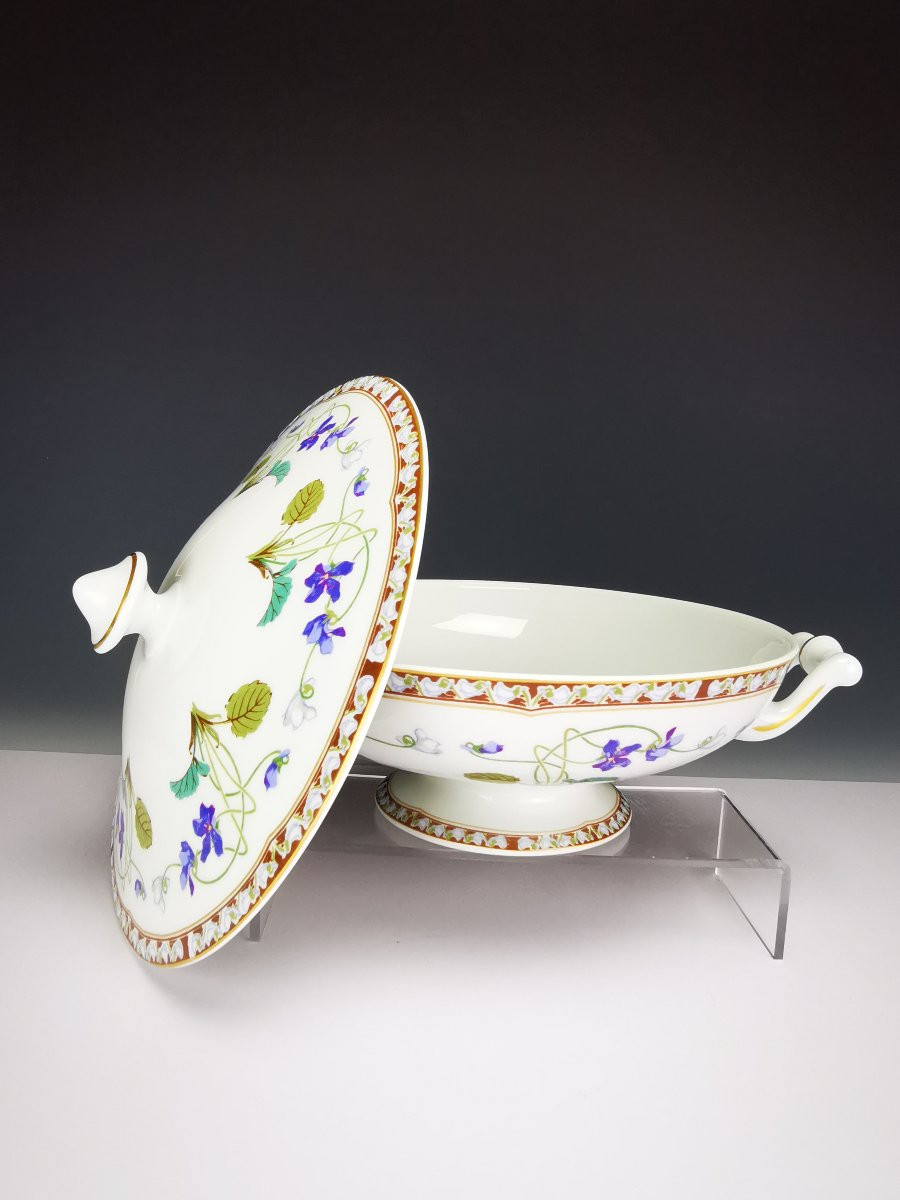 Haviland - Empress Eugenie - Covered Vegetable Dish-photo-1