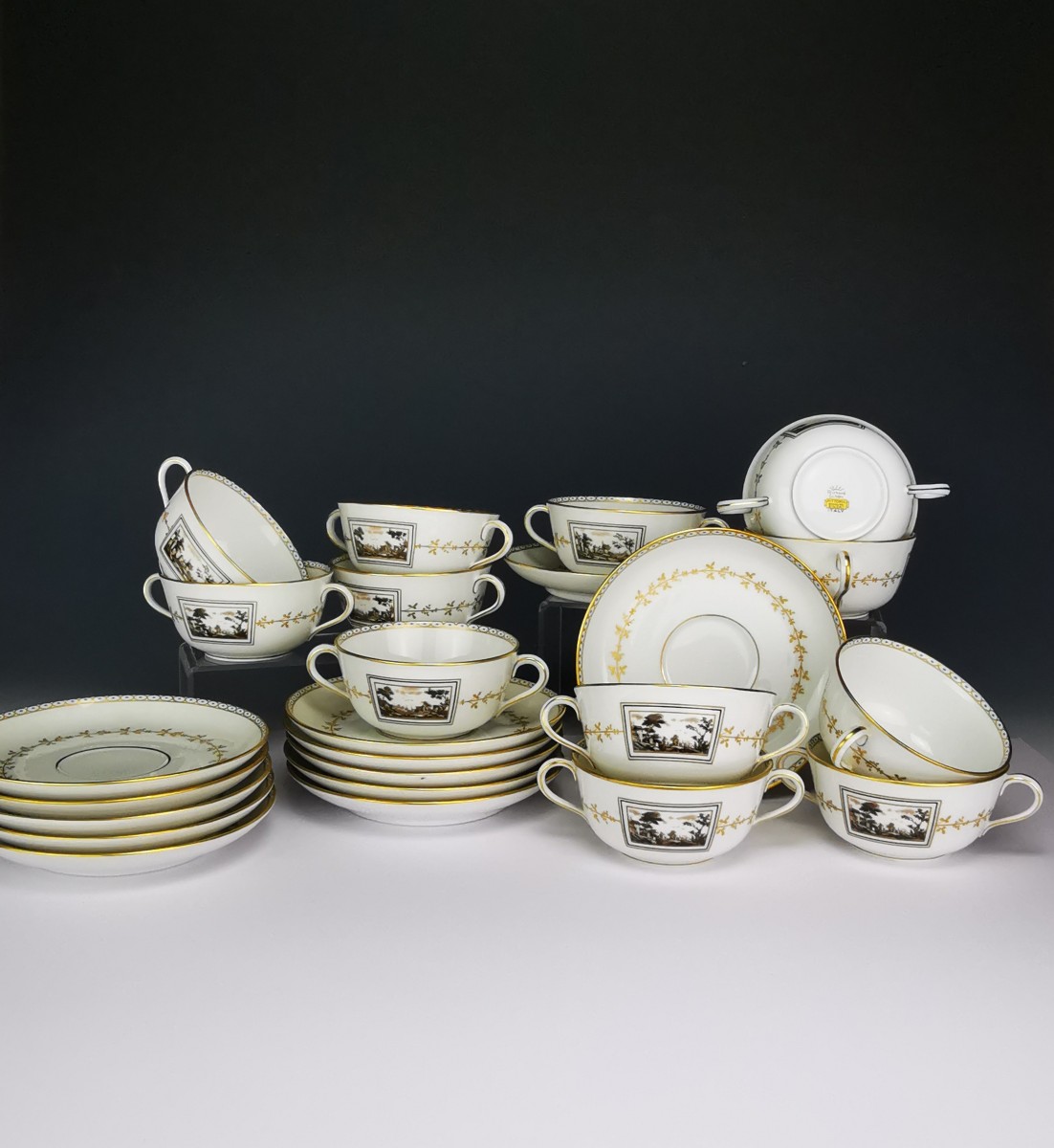 Richard Ginori "fiesole" - 1 Bouillon Bowl And Saucer