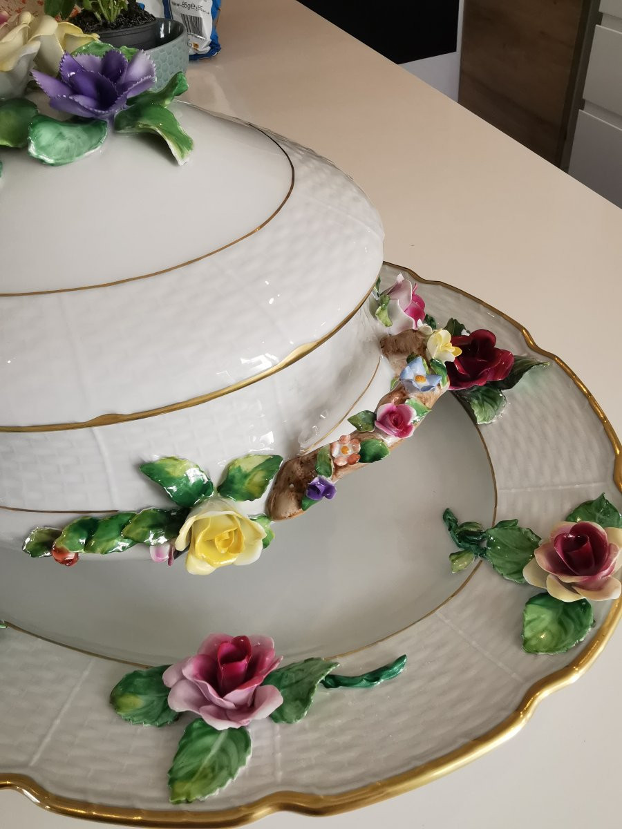 Raynaud - Limoges Porcelain - Tureen And Tray Decorated With Bas-relief Flowers-photo-1
