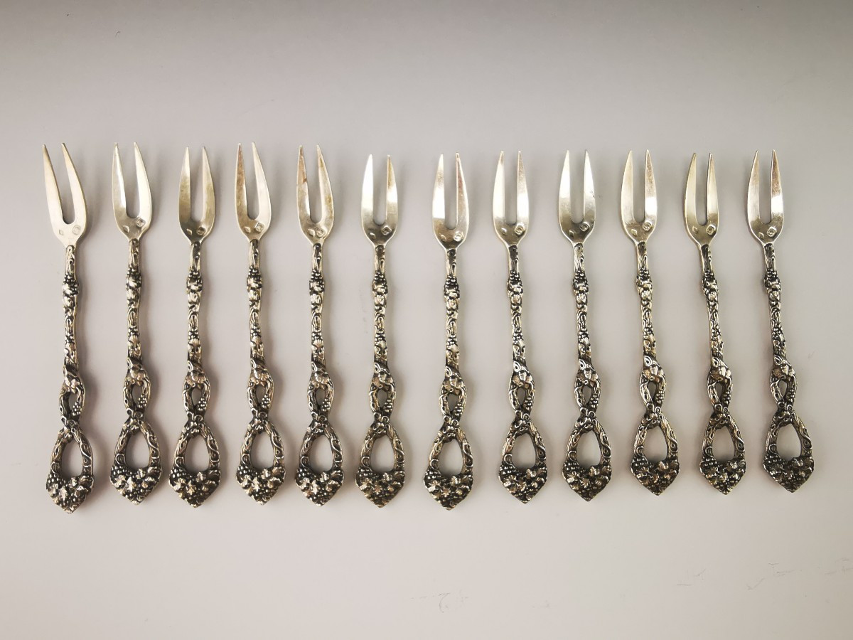 A. Vaguer - 12 Minerva Silver Seafood Forks With Marine Decoration